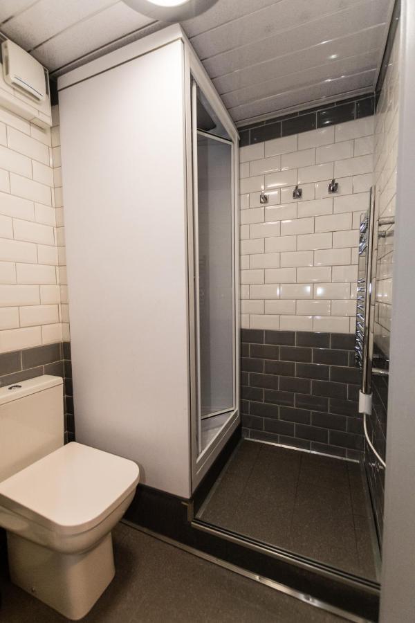 1 Bedroom Newton Apartment L Free Parking L Wigan Royal Infirmary L Haigh Hall L Central Location Exterior foto